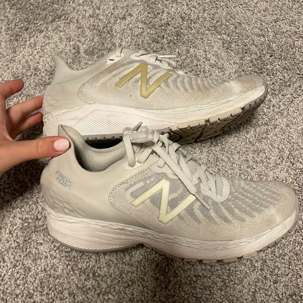 Women’s new balance fresh foam runners